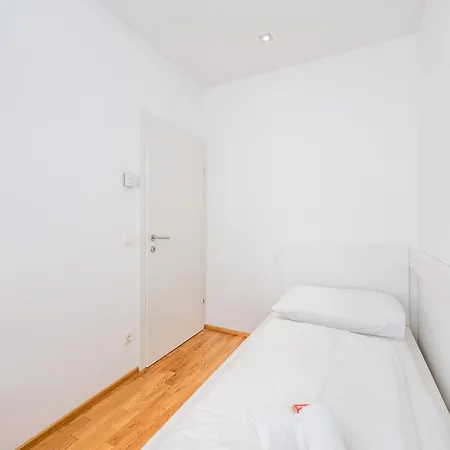 Cityflat 38 - By Mynests Apartment Schladming